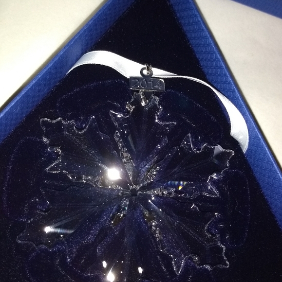 2014 Swarovski snowflake crystal annual Christmas ornament w box COA - Picture 4 of 4